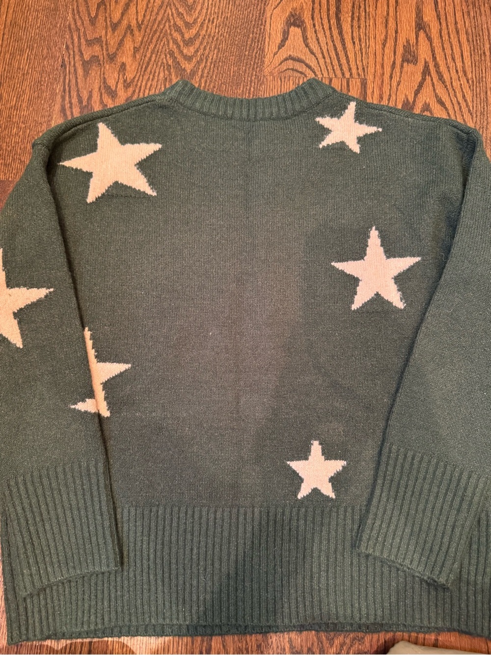 Green Star Pattern Crewneck Sweater